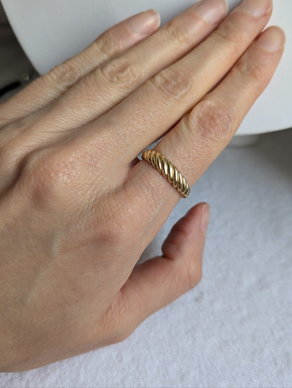 10 K Solid Gold Croissant Ring